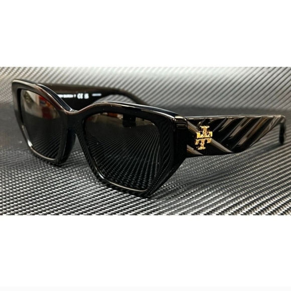 Tory Burch Black Womens Sunglasses - Picture 3 of 6